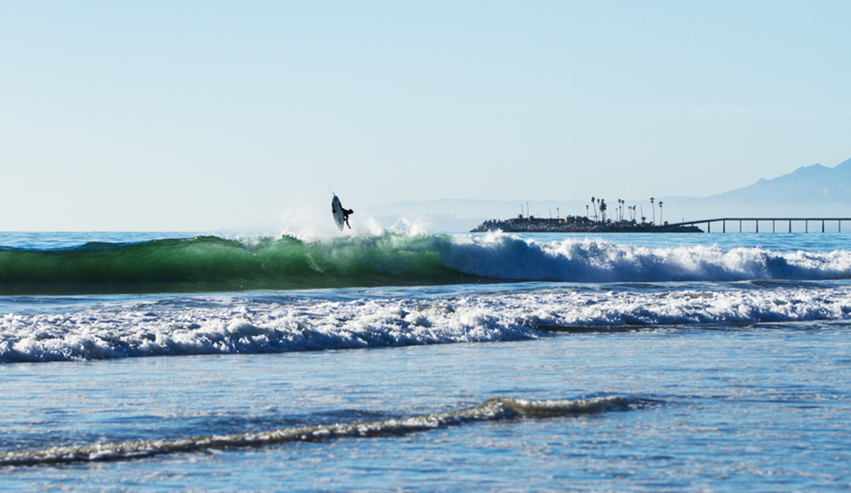 Shane Borland making friends with the onshore wind. Photo: <a href=\"https://www.kincaidcliffordphotography.com/\"> Brian Clifford</a>