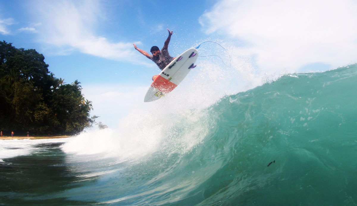Juan Carlos Gerena flying over a shallow Southern Caribbean ledge. Photo: <a href=\"https://www.duckvillageoutfitters.com/\"> Bob Hovey/Duck Village Outfitters</a>