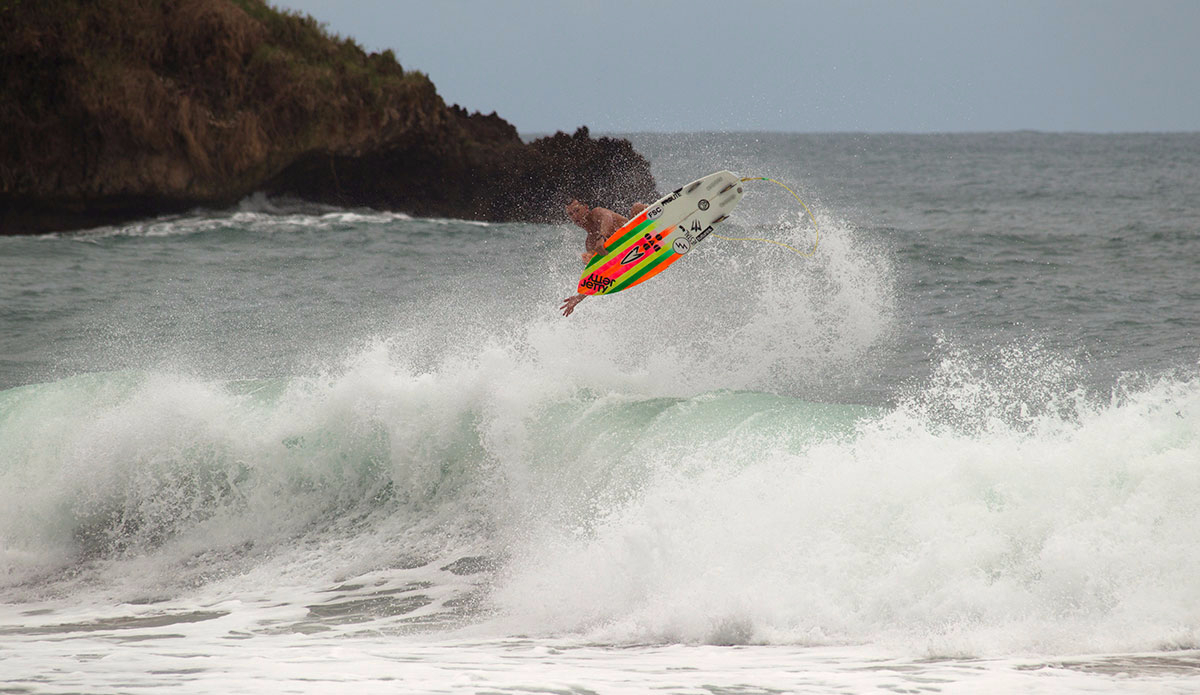Dallas Tolson going big somewhere in the Caribbean. Photo: <a href=\"https://www.duckvillageoutfitters.com/\"> Bob Hovey/Duck Village Outfitters</a>