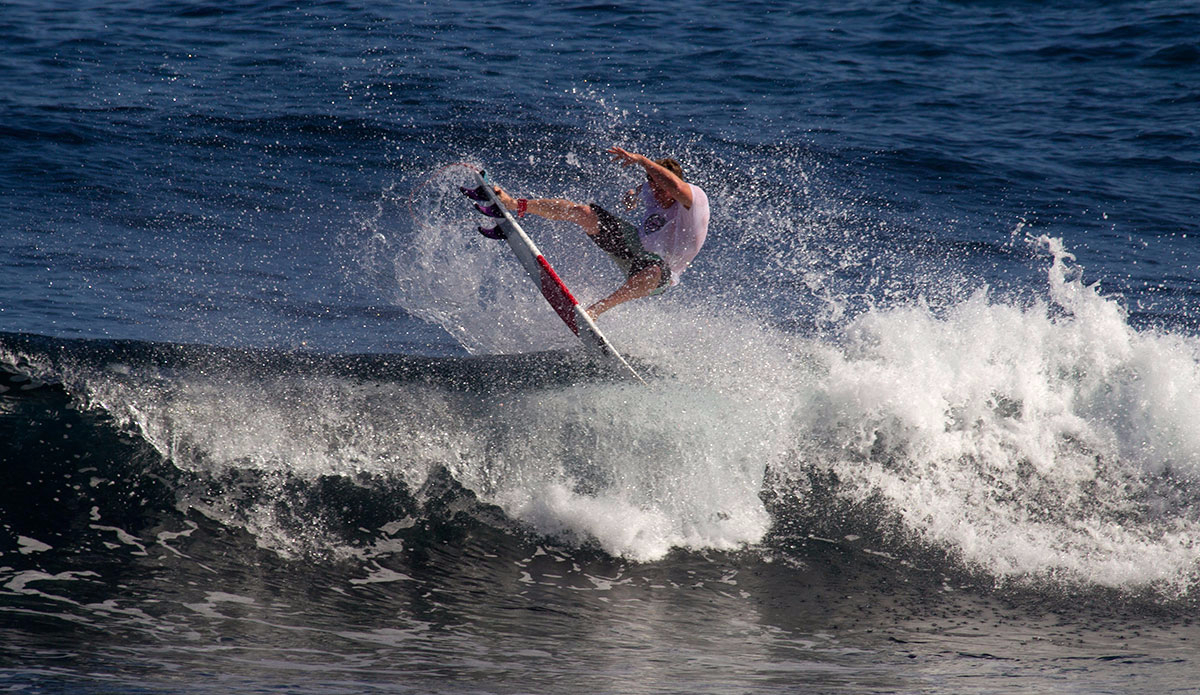 Seth Barrick warming up on day one in the Northern Caribbean. Photo: <a href=\"https://www.duckvillageoutfitters.com/\"> Bob Hovey/Duck Village Outfitters</a>
