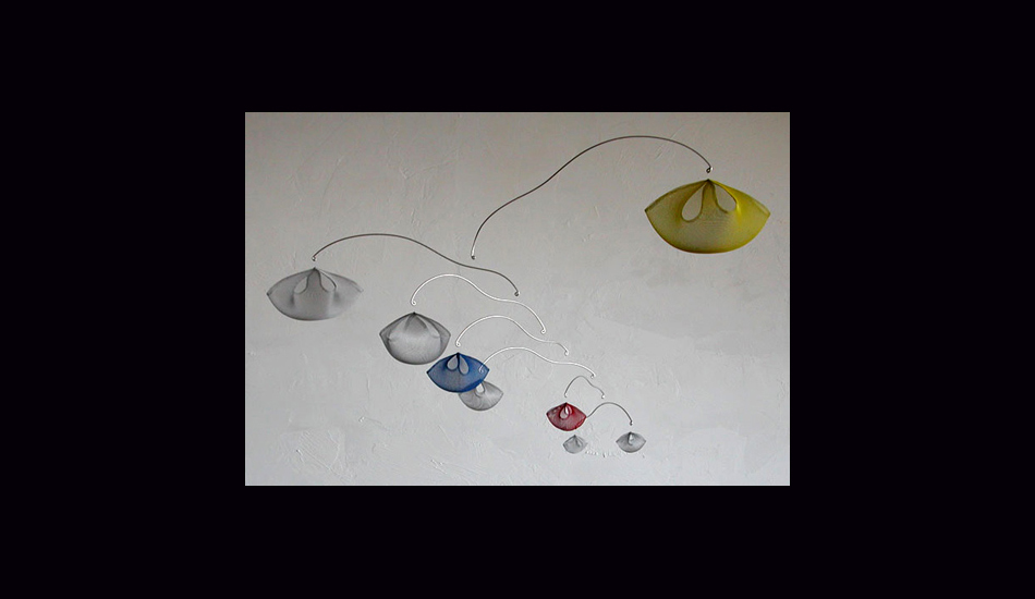 Lotus Box Mobile. Image: <a href=\"https://fionableugallery.com/\">Chase</a></em></strong>