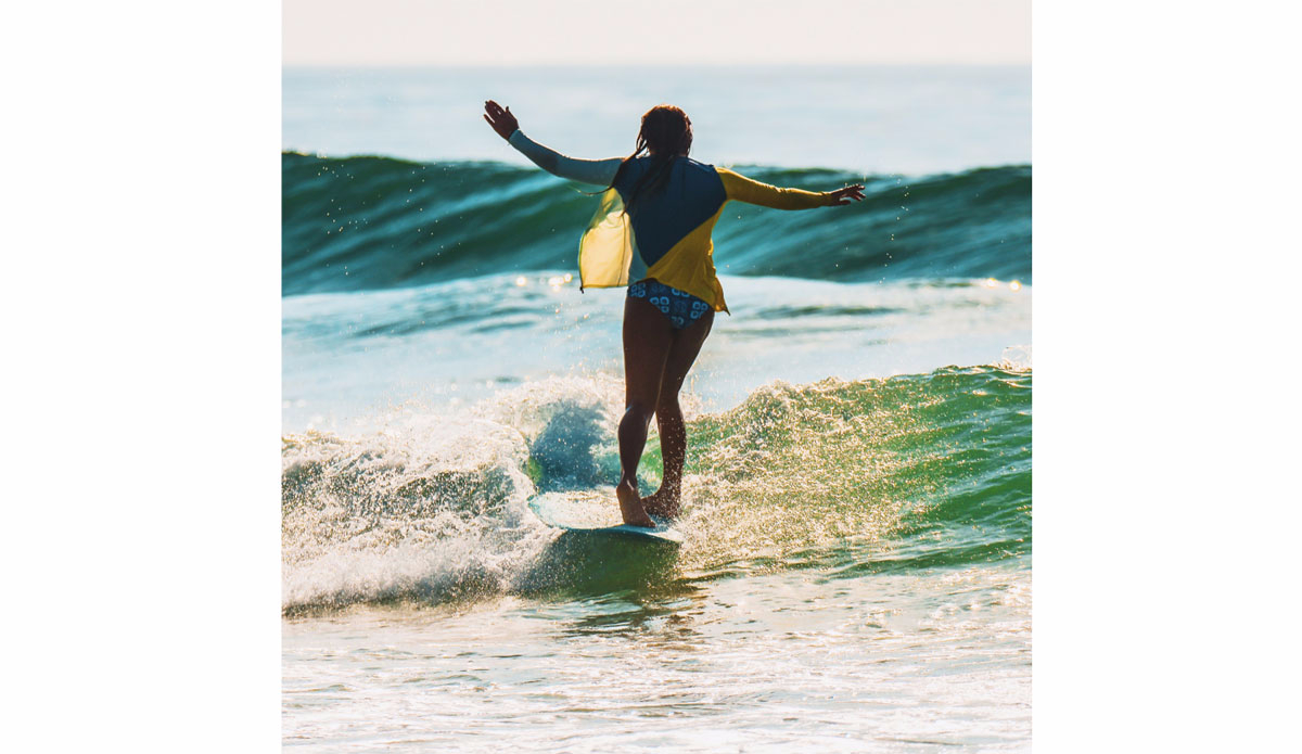 Noseriding and footwork are like a dance. Longboarding reminds us of the ballet. It suits women\'s surfing perfectly, where we can show our grace, style, and elegance. It\'s the perfect way to express individual personality, and especially your mood that day. Somedays I wake up feeling like riding a log without doing any turns and just enjoying myself—just cruising. There are other days I feel like paddling out into big waves for some more adrenaline. You can do anything you want and still be you while doing it.
Photo: Fellipe Ditadi