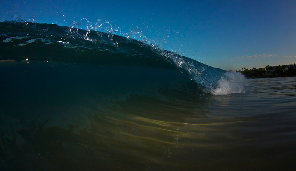 I like the water transparency and the crisp lip in this shot. I guess I could thank the glassy conditions for this one. Photo: <a href=\"https://www.christianlacuestaphotography.com\"> Christian LaCuesta</a>.