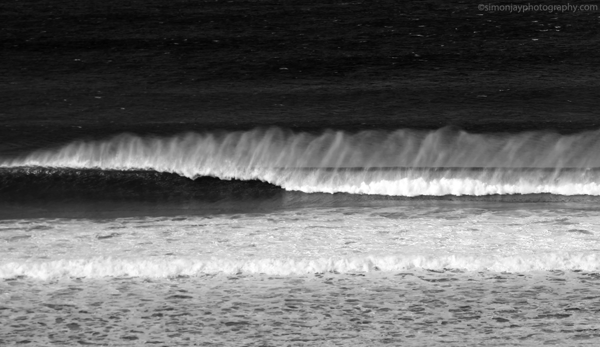 A white horse parade in howling offshores. Photo: <a href=\"https://plus.google.com/102308141752801627777/posts\"> Simon Rickwood</a>