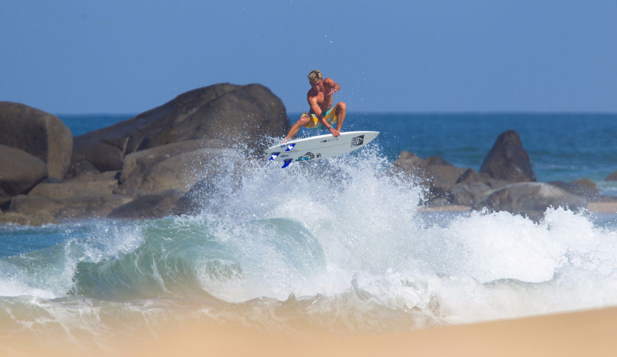 Luke Davis boosts off a rampy little shore break section. Photo: Soens