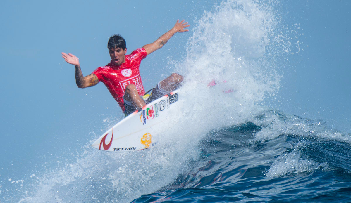 Gabriel Medina of Brazil in brilliant form today and the current World Champion had a strong opening Round 1 heat win. Photo: <a href=\"https://www.worldsurfleague.com/\">WSL/Robertson</a>
