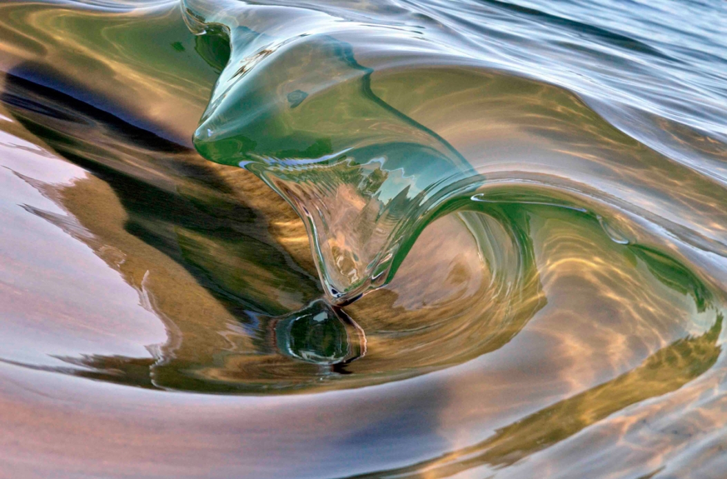 It continues to amaze me how water can resemble glass. Photo: <a href=\"https://debmwaveart.webs.com/\">Deb Morris</a>