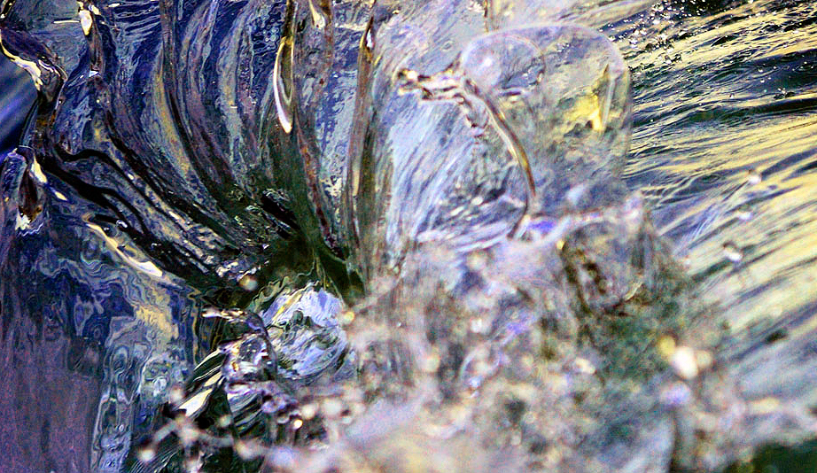 For me, it\'s not all about the barrel. Sometimes just a small part of the wave is just as impressive. Photo: <a href=\"https://www.debmwaveart.webs.com/\" target=_blank>Deb Morris</a>.