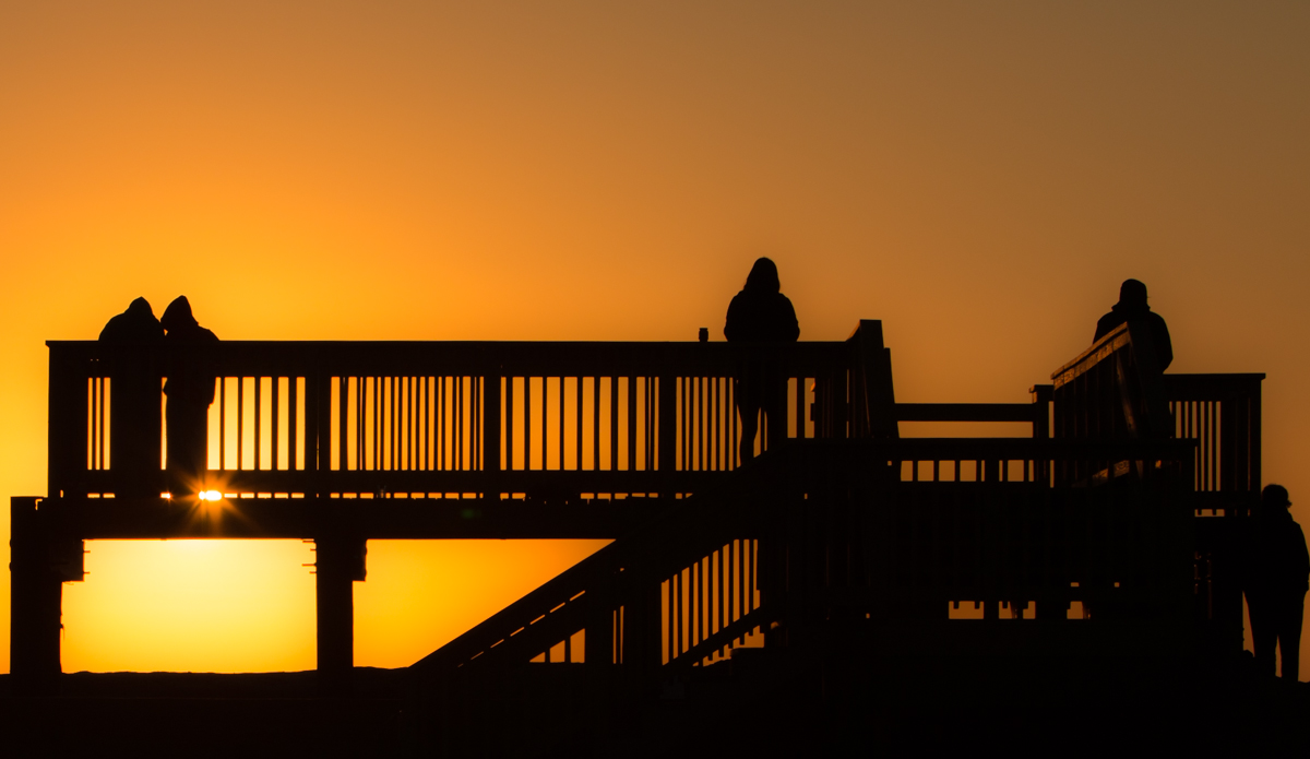Wave checks. Photo: <a href=\"https://DonCooperPhotography.zenfolio.com\">Don Cooper</a>