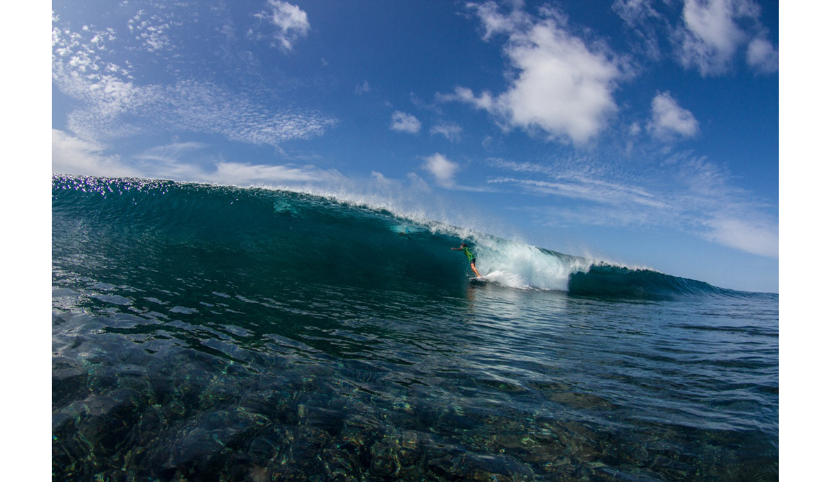 This is another photo from the secret spot at Kandui. I love how in this photo you can see the left as well. It\'s always great to have a peak situation — you can go either left or right here. Photo: <a href=\"https://islandeyephotography.zenfolio.com/\">Islandeye Photography</a>