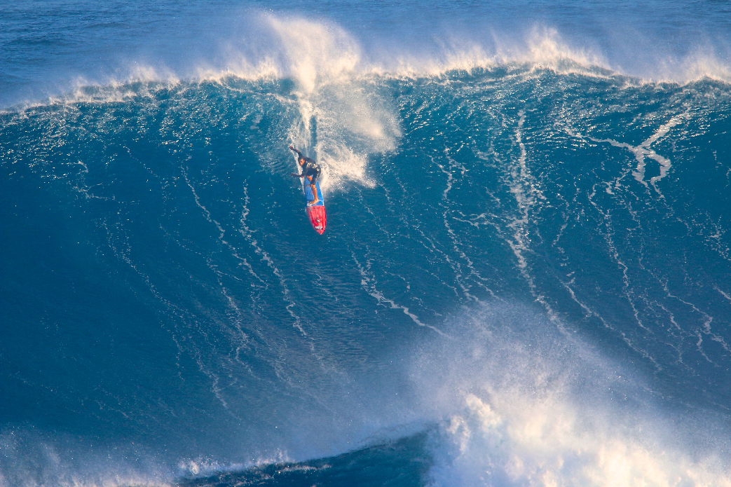 Billy Kemper charing. This photo made the XXL Awards cut.