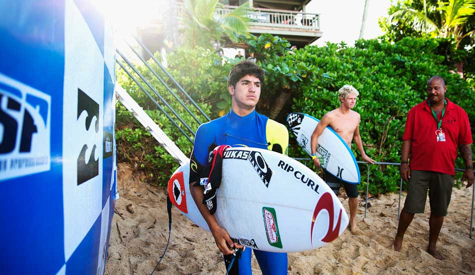 One of the most highly anticipated heats of the day: Gabriel Medina vs. John John Florence. Photo: <a href=\"https://mattdunbar.com.au\">Matt Dunbar</a>