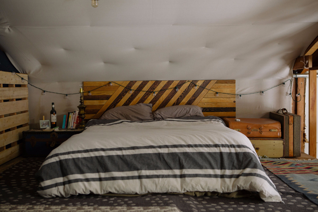 Photo: <a href=\"https://www.freundevonfreunden.com/\">FvF</a>