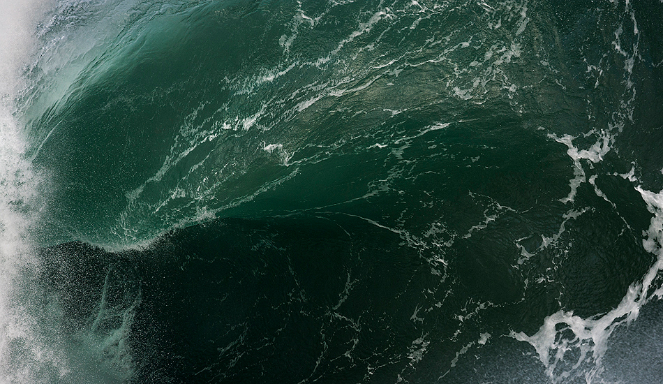 If the sea had blood its veins would pulse. Kiama. Photo: <a href=\"https://dylanrobinsonphoto.com/\" target=_blank>Dylan Robinson</a>