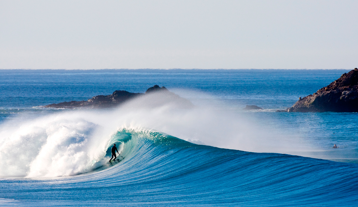 Brett Barley, scoring. Central Coast, CA. Photo: <a href=\"https://www.ruddyphoto.com/\"> Patrick Ruddy</a>