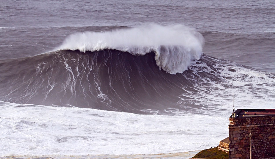 Nazaré. Photo: <a href=\"https://capta.tv\"> André Jesus</a>