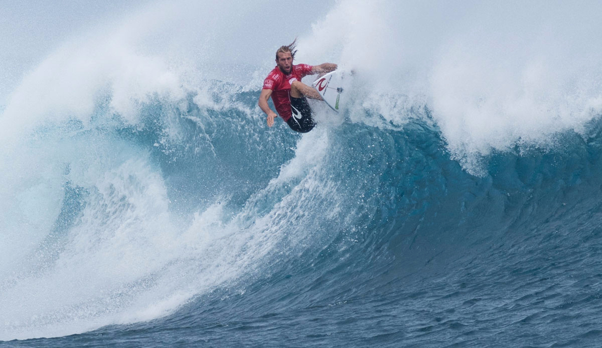 Owen Wright winning Round 2 Fiji Pro heat where he defeated Aritz Aranburu from Spain. Photo: <a href=\"https://www.worldsurfleague.com/\">WSL/Robertson</a>