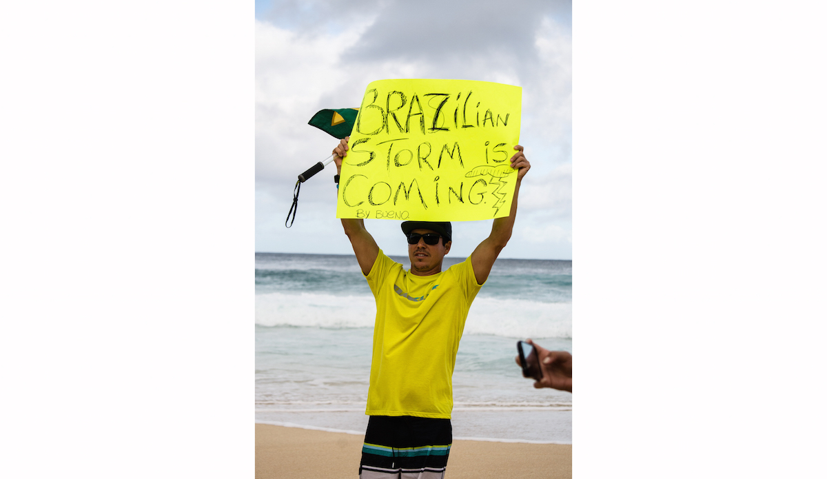 No shortage of support. Photo: <a href=\"https://www.danlemaitrephoto.com\">Dan LeMaitre</a>