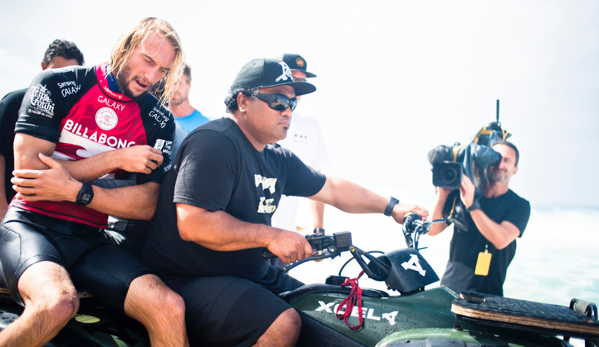 Owen Wright fell victim to the ferocious fangs of Pipeline. Photo: <a href=\"https://www.justinjay.com\">Justin Jay</a>