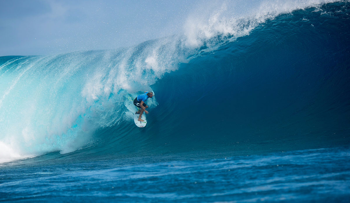 Just one of many barrels threaded to perfection by Owen Wright. Photo: <a href=\"https://www.worldsurfleague.com/\">WSL/<a href=\"https://instagram.com/kirstinscholtz/\">Kirstin Scholtz</a>