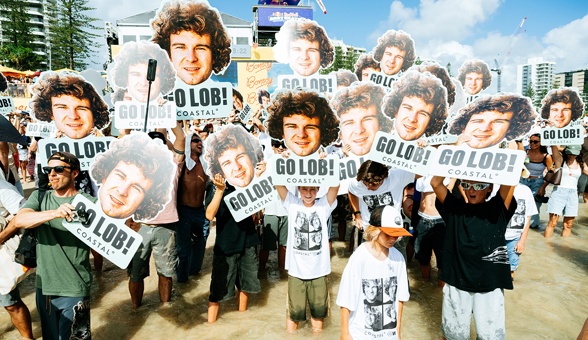 Gold Coast local Liam O\'Brien was not lacking support on the beach. Photo: Beatriz Ryder//WSL