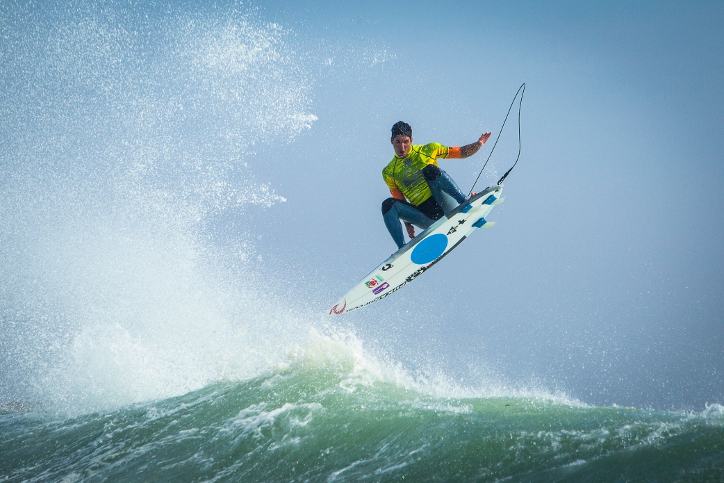 Quarterfinals of the Quiksilver Pro France where he was defeated by Josh Kerr (AUS) on Saturday October 4, 2014. Medina failed to find his rhythm in the shifting 8-10ft (2.5- 3 meter) peaks of  Le Gardian, in Hossegor where he failed to post more than a 4.73 (out of a possible ten point) placing equal fifth. Photo: <a href=\"http://www.aspworldtour.com/\">ASP</a>/Poullenot 