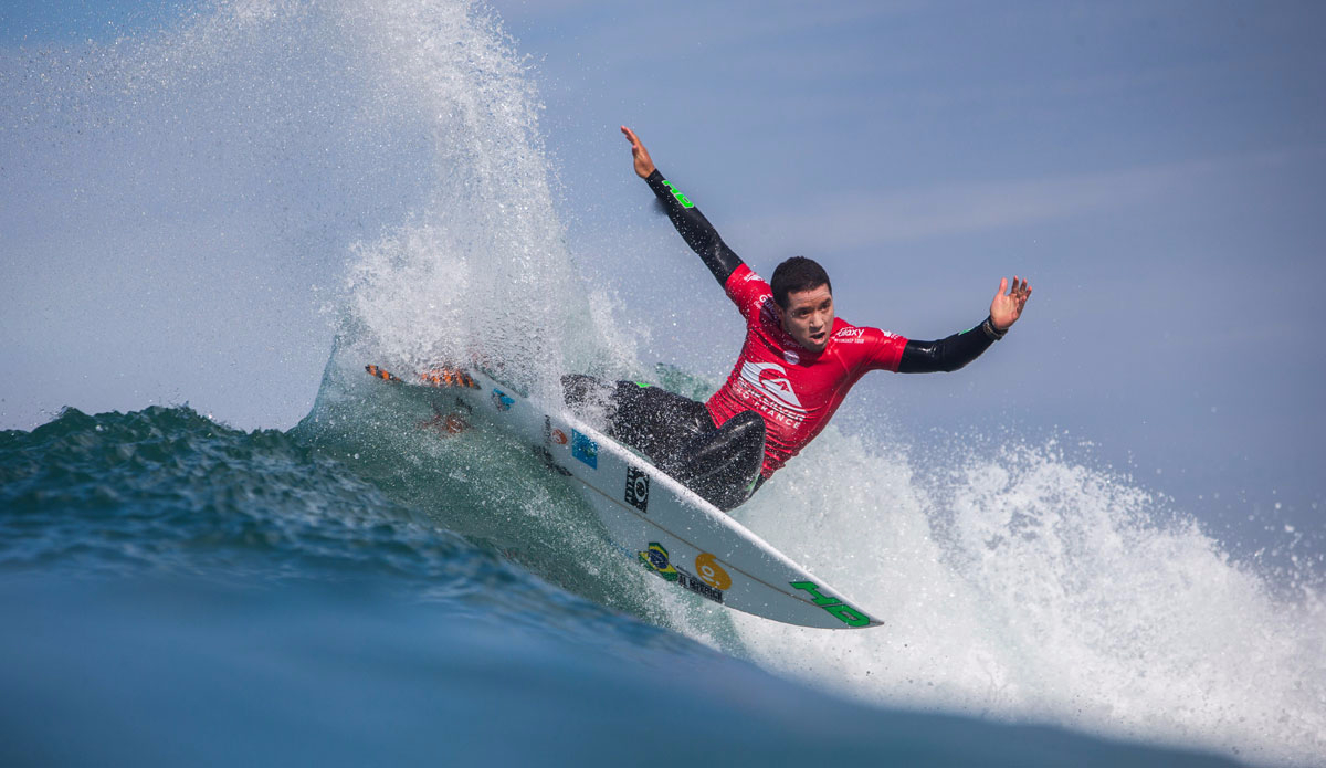 Adriano De Souza of Brasil (pictured) advancing into the Quarterfinals of the Quiksilver Pro France. Photo: <a href=\"https://www.worldsurfleague.com/\">WSL</a>/<a href=\"https://instagram.com/damien_poullenot/\">Damien Poullenot</a>