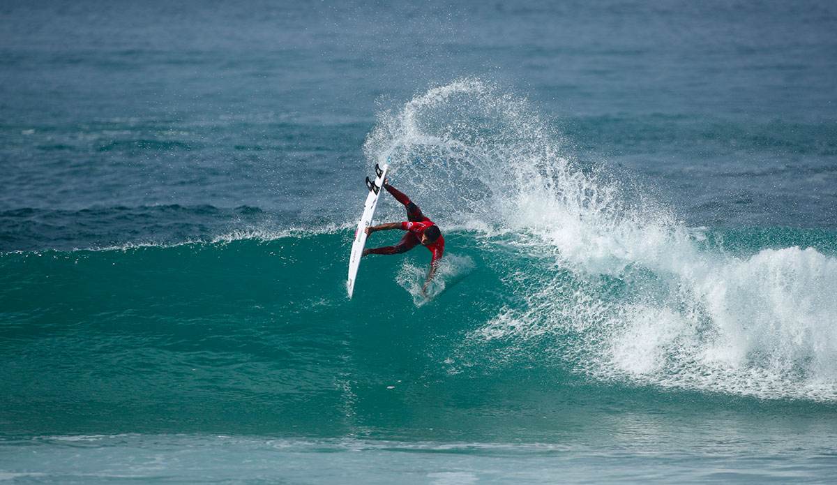 Filipe Toledo. Image:<a href=\"https://www.instagram.com/damien_poullenot/\">Poullenot</a>/<a href=\"https://www.worldsurfleague.com/\">WSL</a>