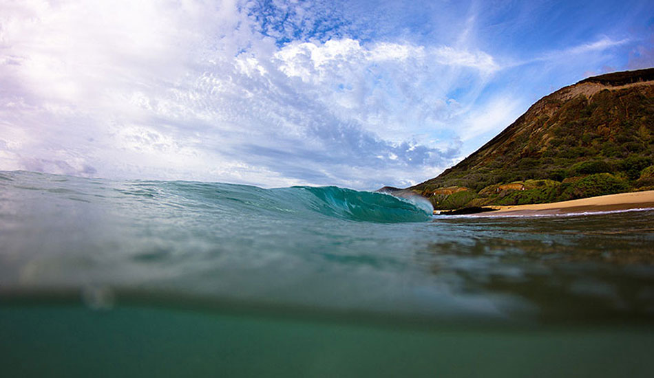 Blue water perfection in Oahu. Photo: <a href=\"https://www.gagehingeley.com/\" target=_blank>Gage Hingeley</a>.