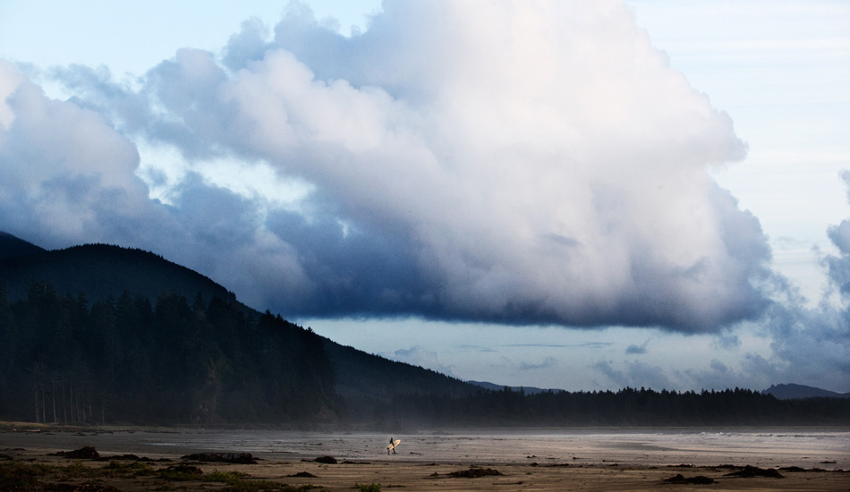 Where the mountains meet the sea. Photo: <a href=\"https://www.gaz-art.com/\">Gary Parker</a>