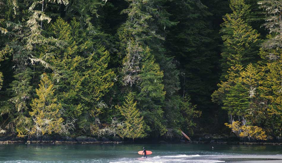 Surfing here makes you feel really insignificant. Photo: <a href=\"https://www.gaz-art.com/\">Gary Parker</a>