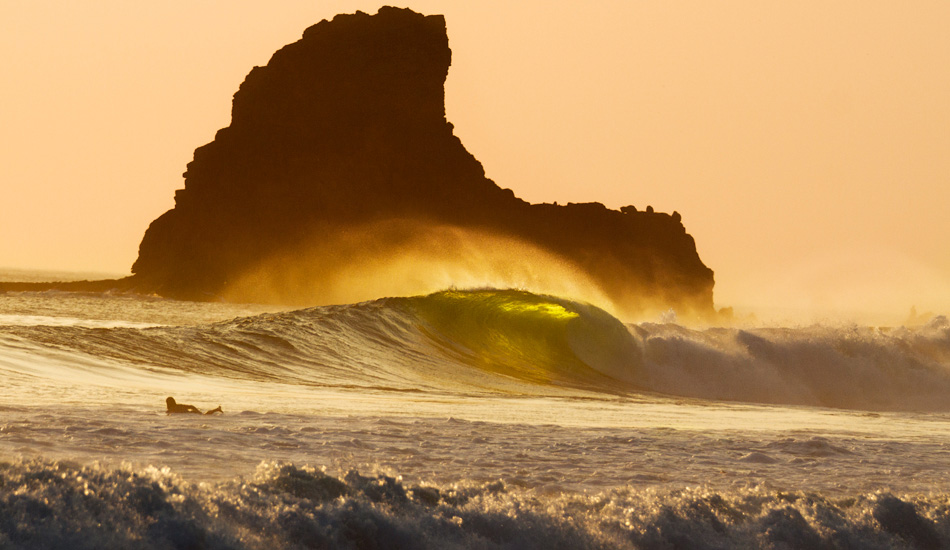 It’s always offshore in parts of Nicaragua - not a bad thing to have. Photo: <a href=\"https://www.gaz-art.com/\">Gary Parker</a>