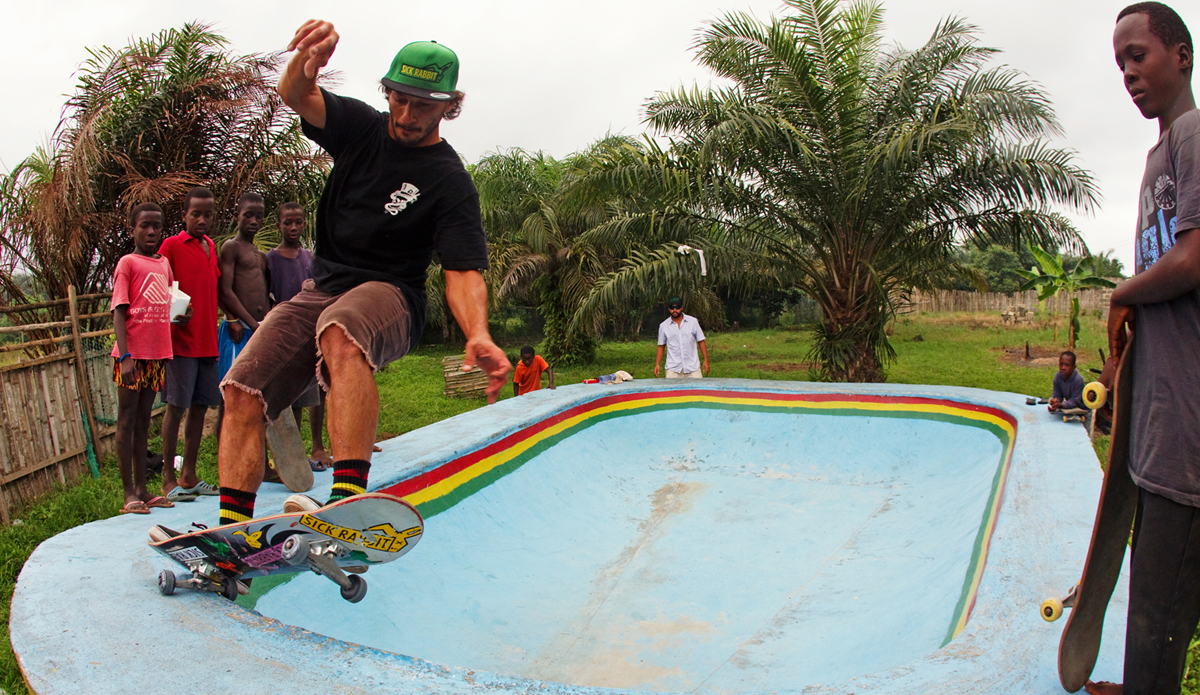 I’m not sure of the history, but there is a fun little bowl with a local crew on the outskirts of Busua. Photo: <a href=\"https://www.gregewingphoto.com/\"> Greg Ewing</a>