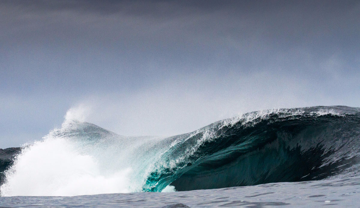 Waves with weight. Photo: <a href=\"https://instagram.com/jackgorephoto/\" target=\"_blank\">Jack Gore</a>