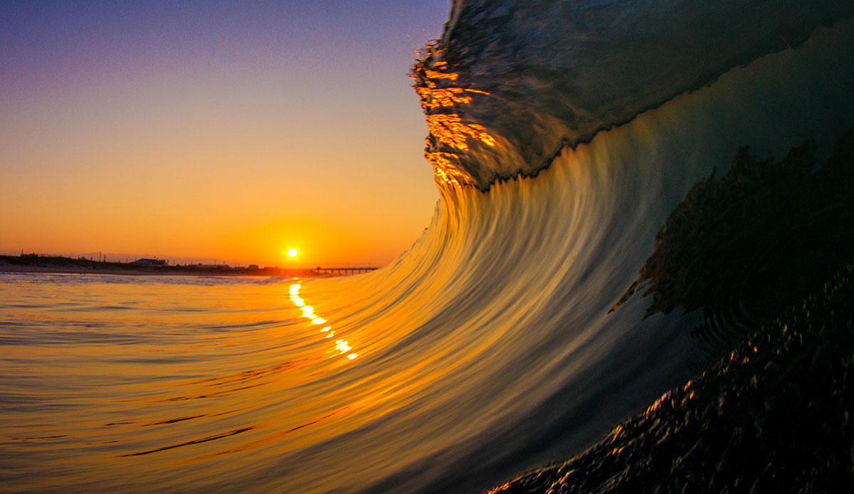 Anticipation at sunrise. Photo: <a href=\"https://www.surferphotos.com/\">Graham Hunt</a>
