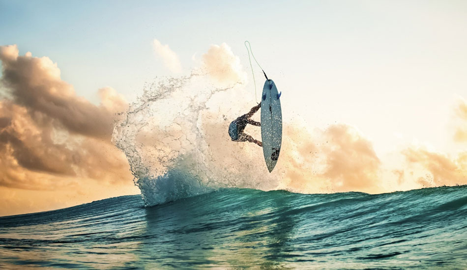 Magic moments with Tristan Guilbaud on a Maldivian wave just before night.