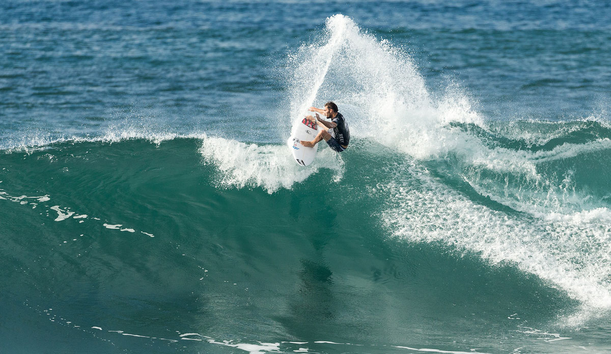 Frederico Morais of Portugal winning his Round 3 heat during the Reef Hawaiian Pro. Morais narrowly defeated Conner Coffin to earn his place in Round 4. Photo: <a href=\"https://www.aspworldtour.com/\">ASP</a>/Cestari