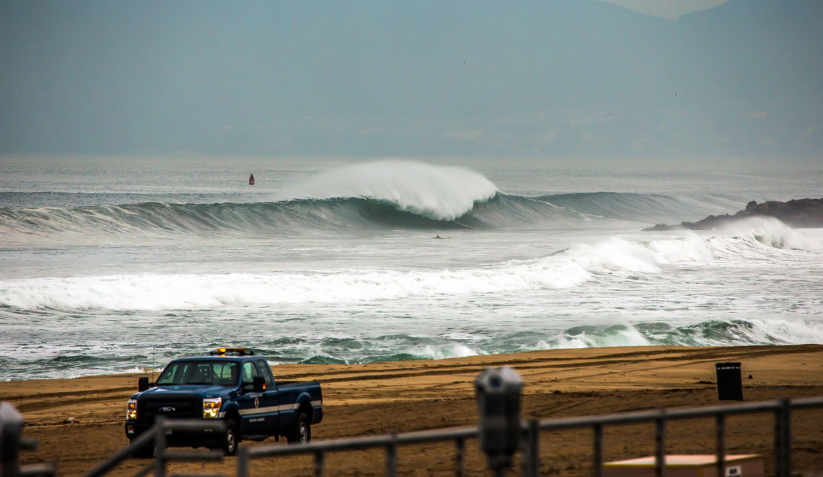 Lone paddler, scratching for the horizon. Photo: <a href=\"https://instagram.com/jeff_davis\"> Jeff Davis</a>
