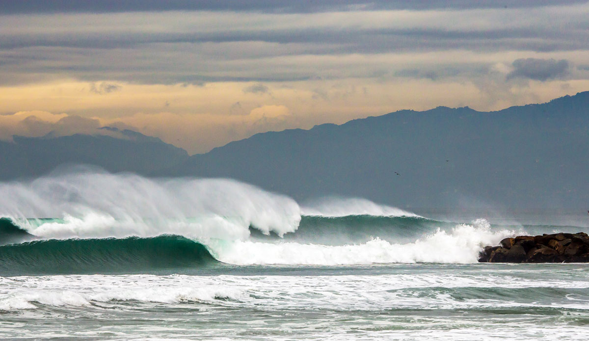 Wash throughs this size kept surfers to a minimum. Photo: <a href=\"https://instagram.com/jeff_davis\"> Jeff Davis</a>