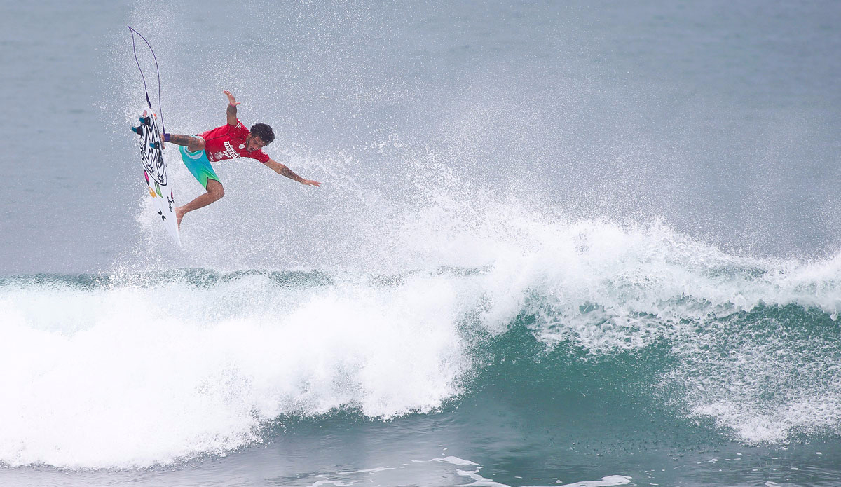 Filipe Toledo of Brasil (pictured) placing runner up at the  Hawaiian Pro at Ali\'i Beach Park, Haleiwa. Photo: Masurel/<a href=\"https://www.worldsurfleague.com/\">WSL</a>