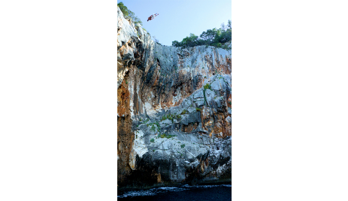 I love this. Mind, body, and spirit. The rush you get out of it, over coming doubts and fears. Knowing you can do it, you commit and execute your dive. The feeling of over coming of being aligned and so alive is intensely gratifying yet humbling. Photo: Nicola Belillo