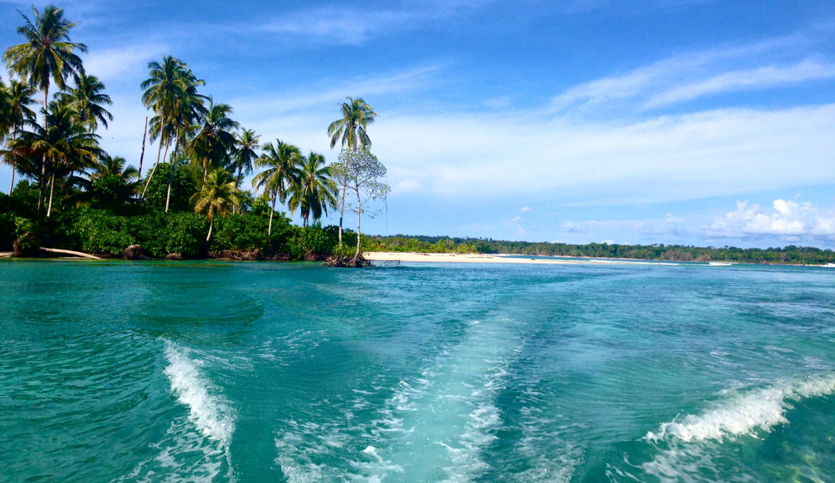 I snapped this shot on the way into Macaroni\'s Resort. Our boat guide and I snuck away from the group to find some wifi and enjoy a cold beer at the bar.  Photo: <a href=\"https://mhoffmanphotography.com/\"> Matt Hoffman</a> 