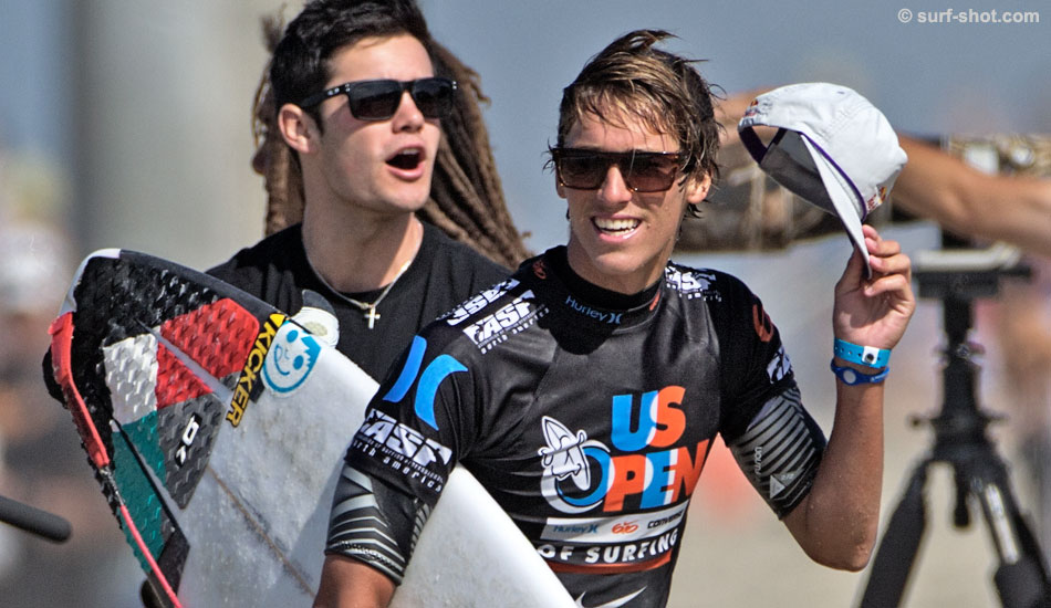 Evan Geiselman, happy in mediocre conditions. Photo: Chuck Schmid/<a href=\"https://surf-shot.com/\" target=\"_blank\">Surf-Shot.com</a>