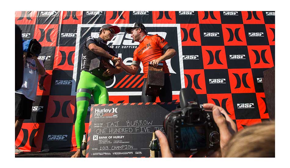 Sportsmanship. Photo: <a href=\"https://thehurleypro.com/\">Hurley</a>