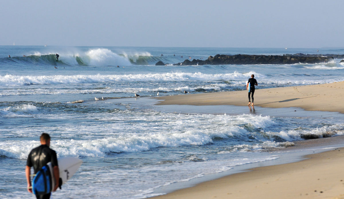 Lineups were crowded! As one session was ending, another was about to begin, and others were still in progress. Photo: <a href=\"https://shoreshotimages.zenfolio.com/\">Mary Dunham</a>