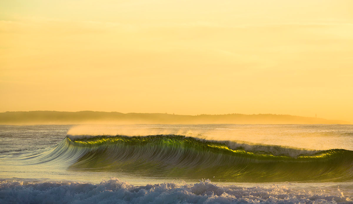 Colors exploding in the wave. Photo: Ian Tyley