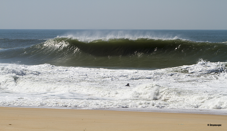 Green and empty. Photo: <a href=\"https://www.facebook.com/imenso.px\">Imensopx</a>