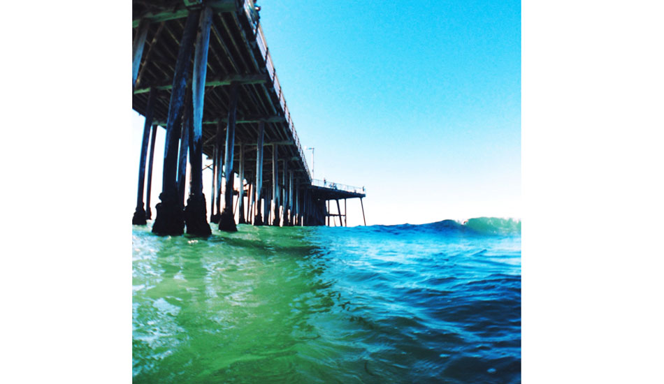 Kicking fins and snapping shots. Photo: <a href=\"https://instagram.com/mattcbauer\">@mattcbauer</a>