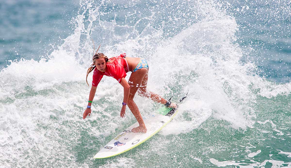 Australia\'s Isabella Nichols. Photo: <a href=\"https://www.isasurf.org/\">ISA | Rommel</a>