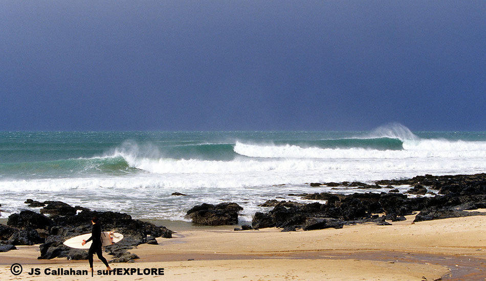 South Africa. An icon of perfection and one of the world\'s best waves, the right point at Supertubes at Jeffreys Bay, South Africa. Photo: John Seaton Callahan/surfEXPLORE